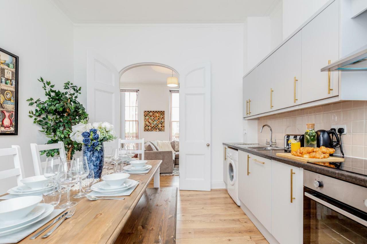 Bright & Spacious 4Beds Home - Kensington High Street-Olympia Londýn Exteriér fotografie