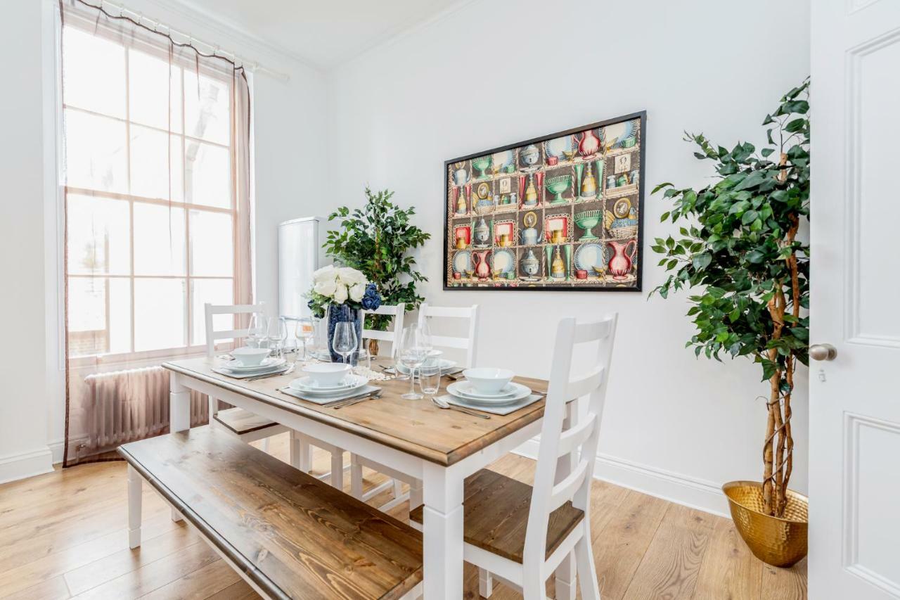 Bright & Spacious 4Beds Home - Kensington High Street-Olympia Londýn Exteriér fotografie