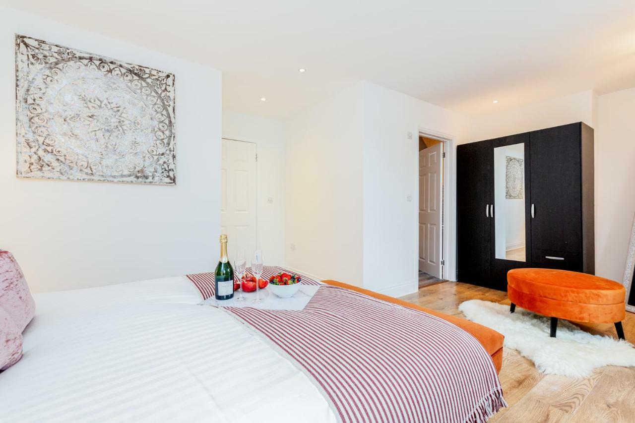 Bright & Spacious 4Beds Home - Kensington High Street-Olympia Londýn Exteriér fotografie
