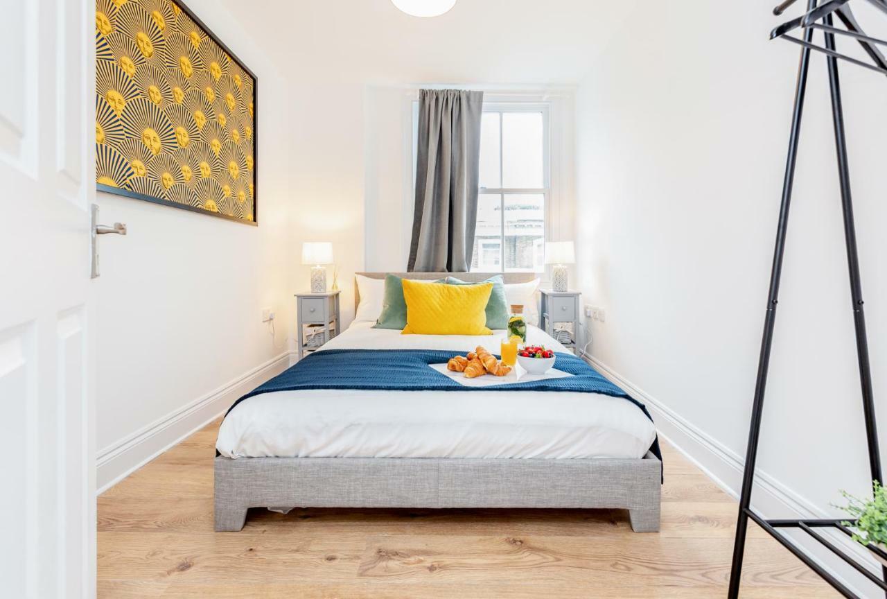Bright & Spacious 4Beds Home - Kensington High Street-Olympia Londýn Exteriér fotografie