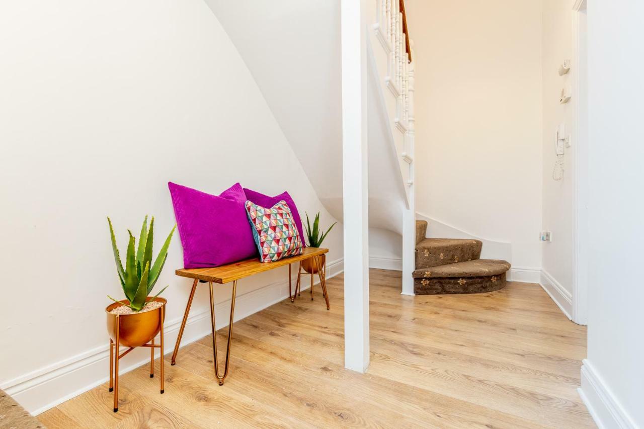 Bright & Spacious 4Beds Home - Kensington High Street-Olympia Londýn Exteriér fotografie