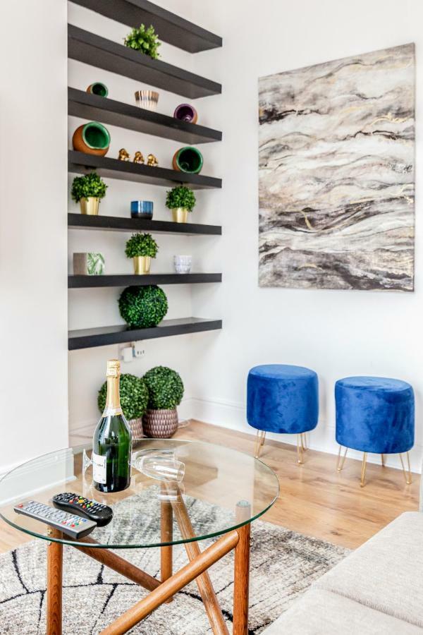 Bright & Spacious 4Beds Home - Kensington High Street-Olympia Londýn Exteriér fotografie