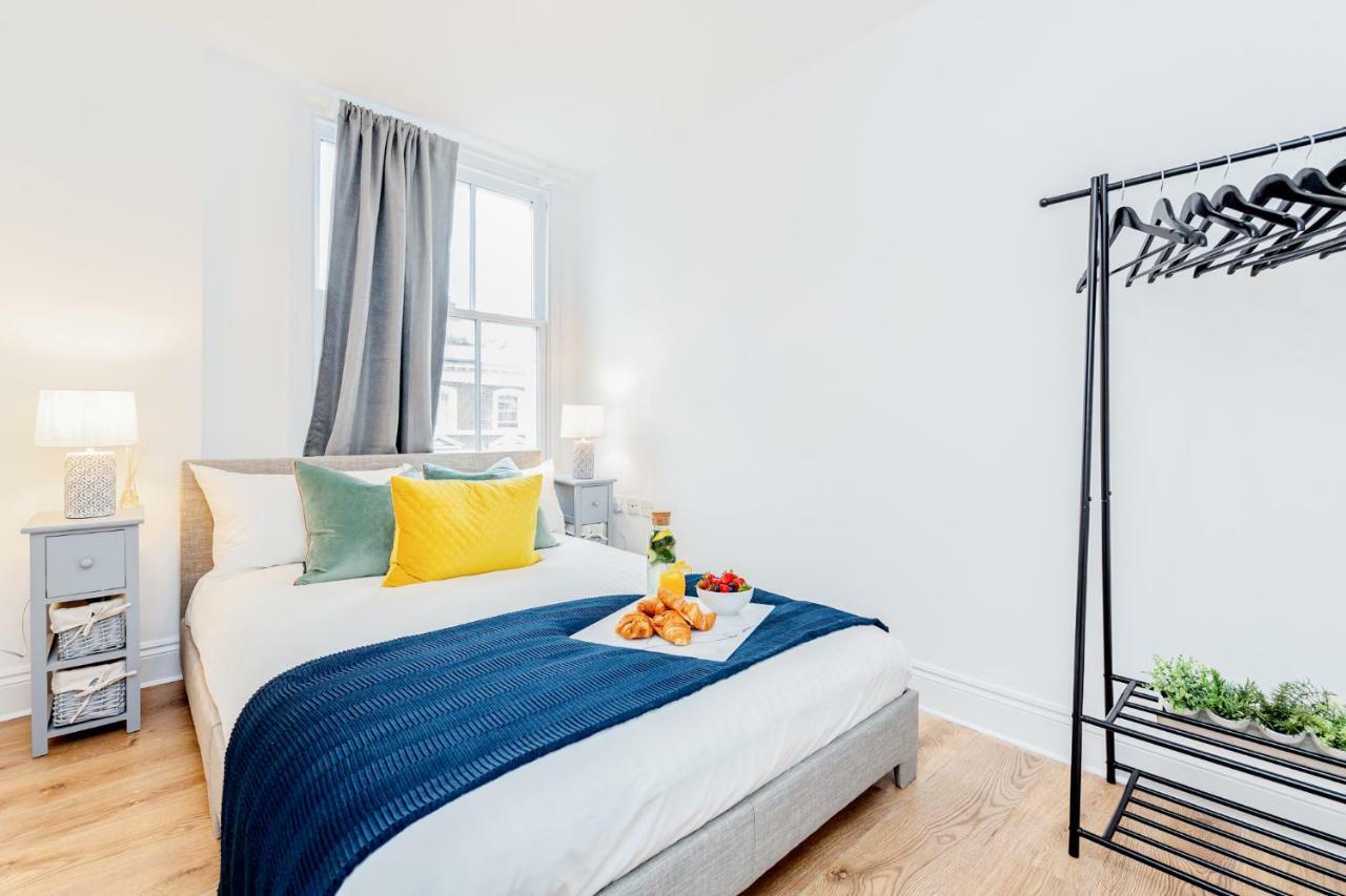 Bright & Spacious 4Beds Home - Kensington High Street-Olympia Londýn Exteriér fotografie